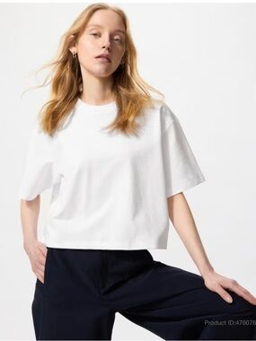 NWOT Uniqlo Textured Jersey T-Shirt
